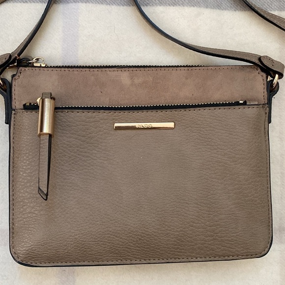 ALDO Light Brown Faux Leather Crossbody Purse, Adjustable Strap - Picture 3 of 13